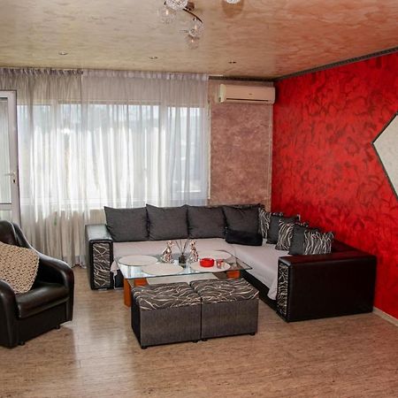 Vilhelmov'S Apartament Lukovit Eksteriør billede